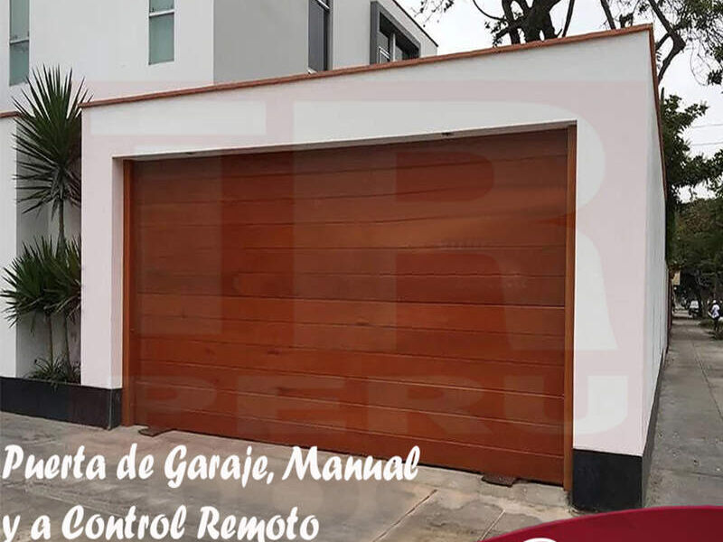 Puertas en Madera Levadiza Seccional - PERUDOOR | Construex