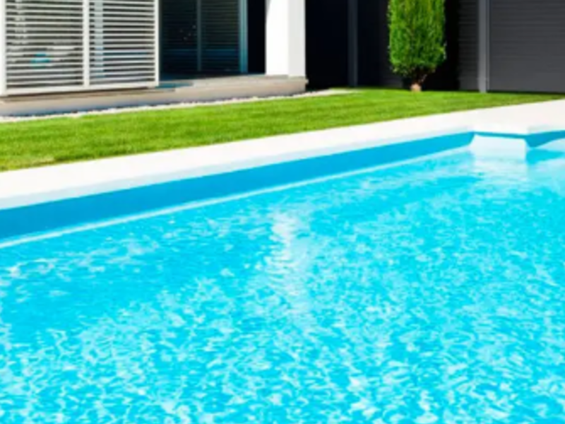 PISCINA MODELO MINIMALISTA  - Happyfibra piscina & spa | Construex