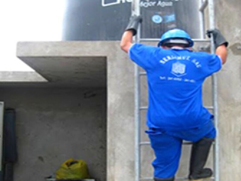 Desinfección cisternas tanques - Serlimut S.A.C. | Construex